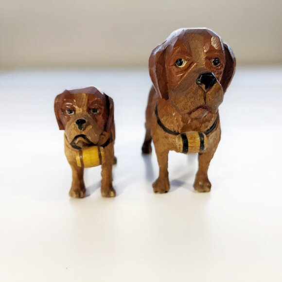 Vintage Wood Small Hand Carved St. Bernard Dogs With Barrels set of 2 - Picture 6 of 11